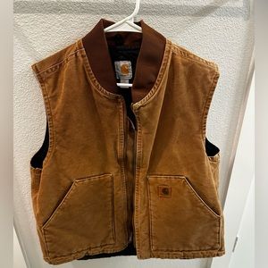 Carhartt Men’s Rib Collar Insulated Vest - Relaxed fit - Firm Duck